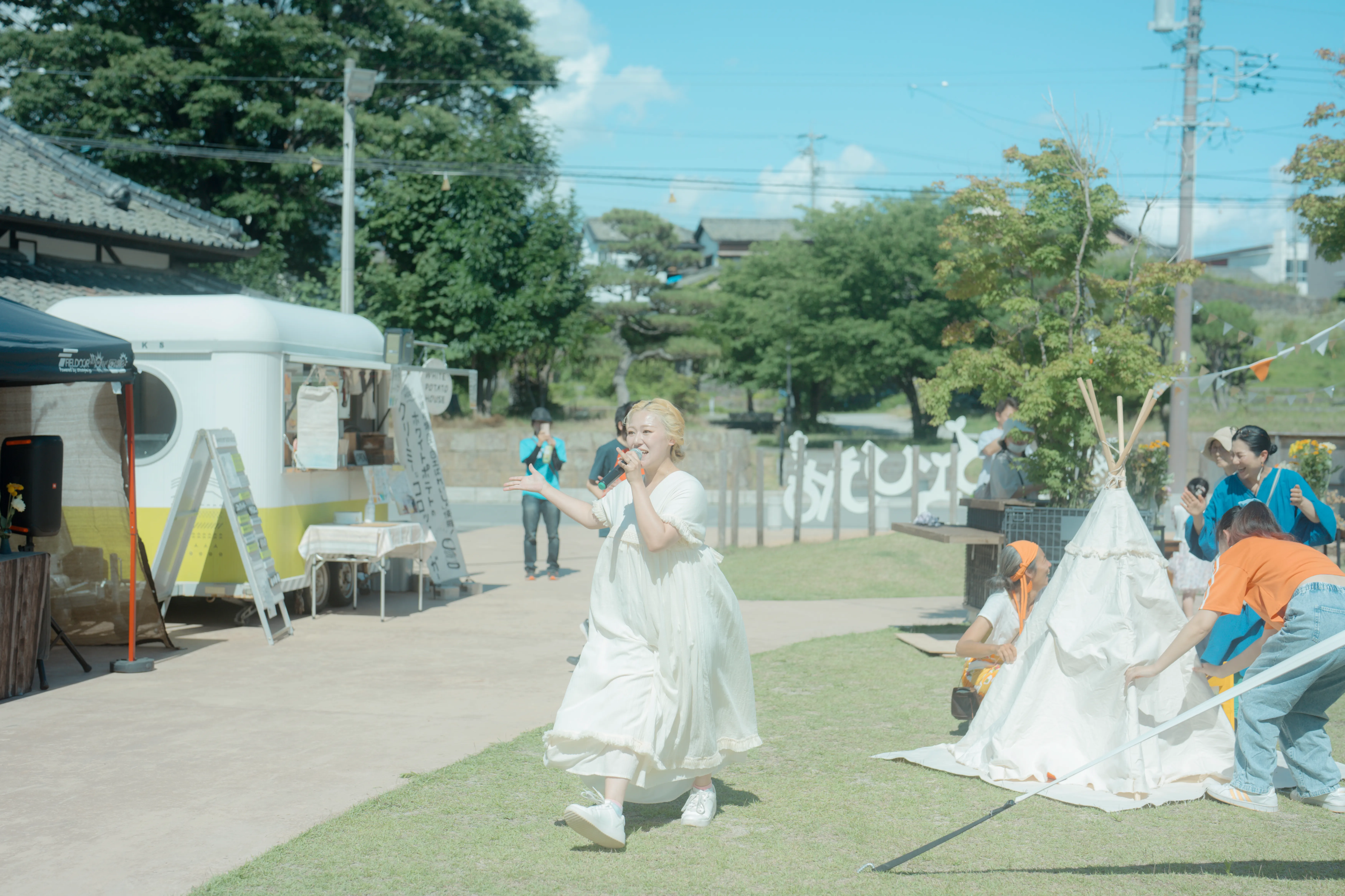 野外イベントでのパフォーマンス